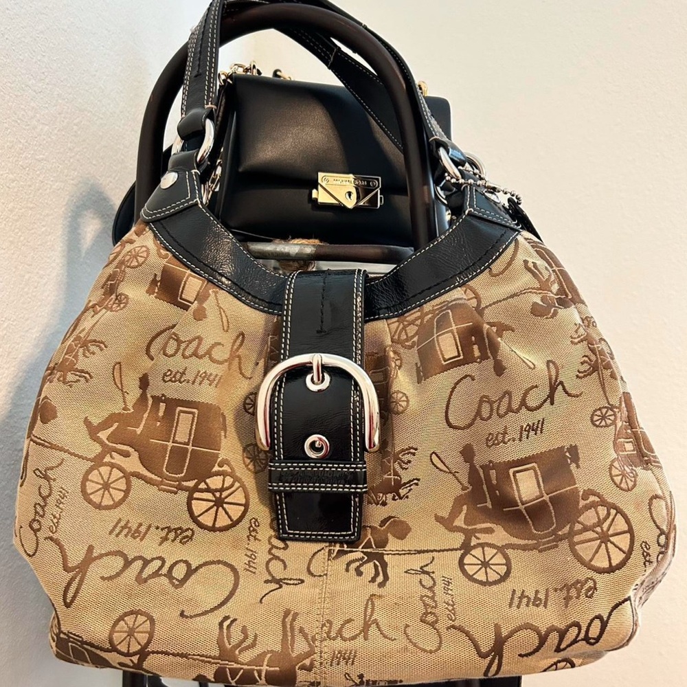 ‼️SOLD Y2K Coach Soho Lynn Horse & Carriage Large Hobo Bag.